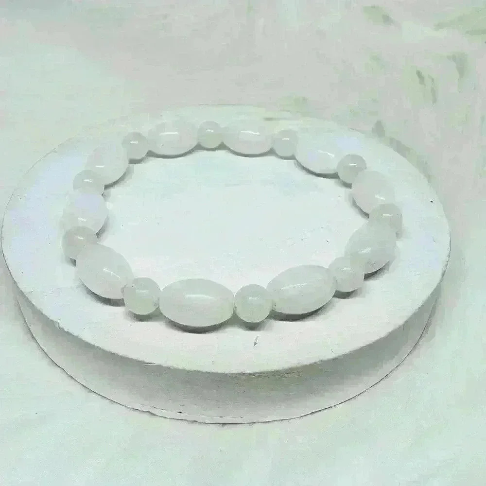 White Rabbit Beaded Bracelet - Picture 5 of 6